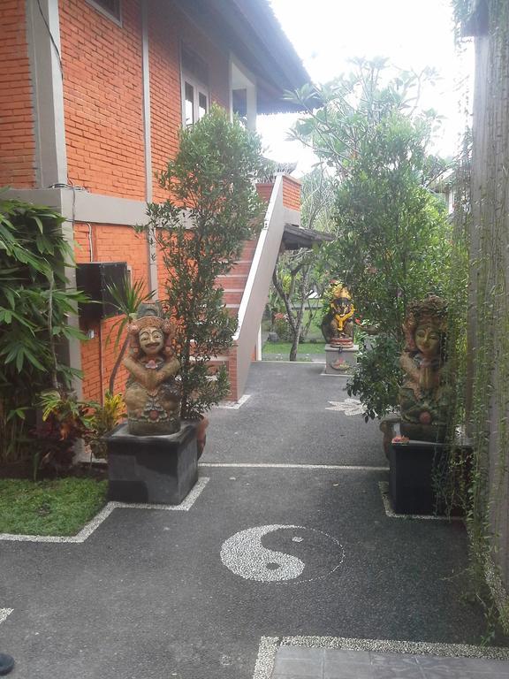 Dewi Ayu Accomodation Ubud  Exterior photo